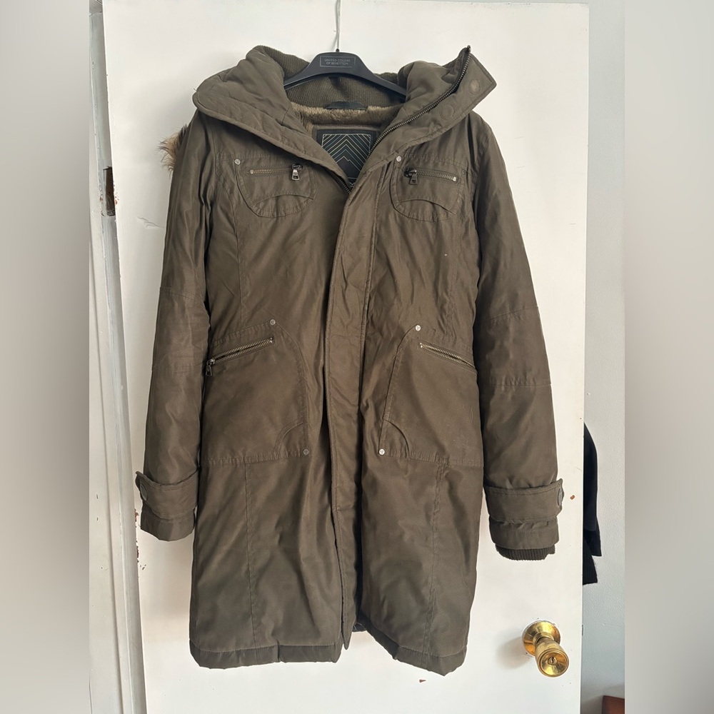 TNA XS Parka
